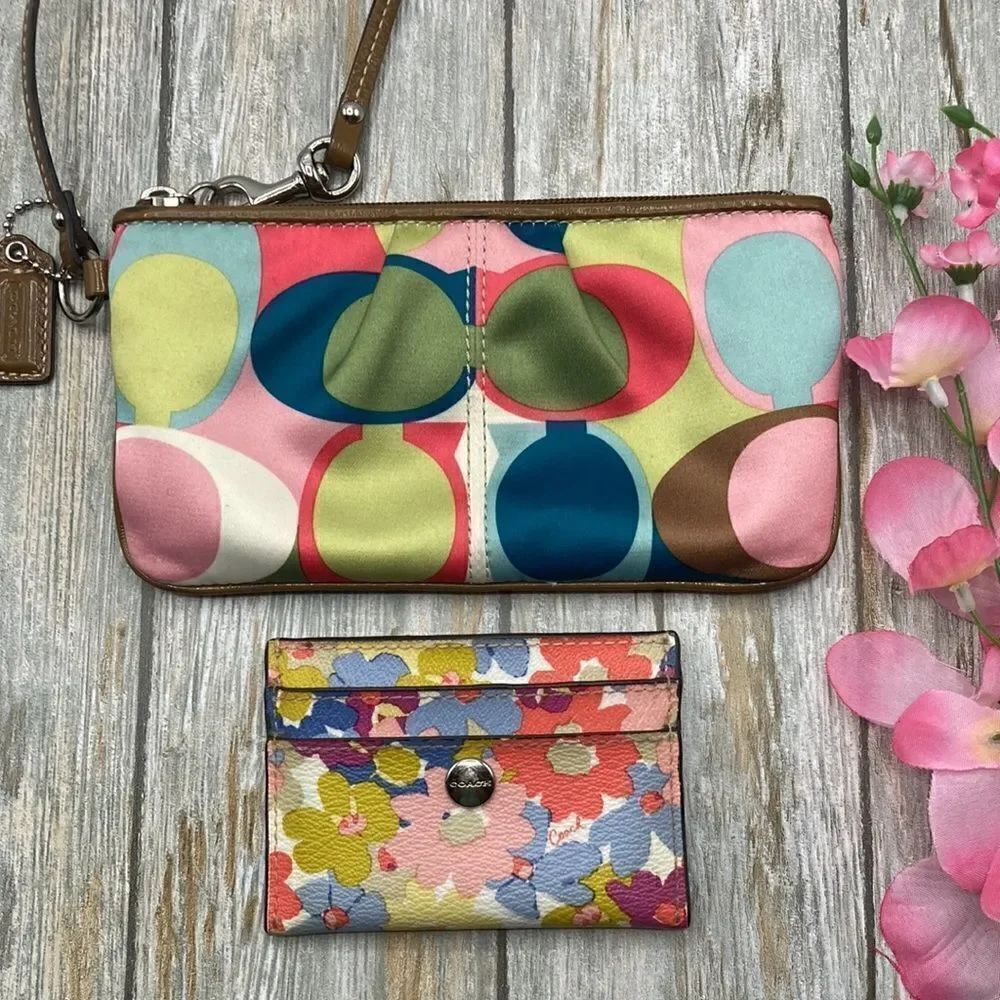 Coach Logo Wristlet Wallet & Floral Print Card Case 2- Piece Set